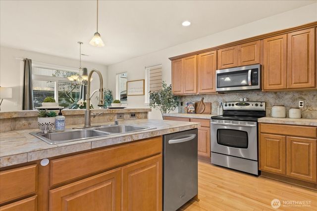 1129 77th Drive SE, Lake Stevens, WA 98258