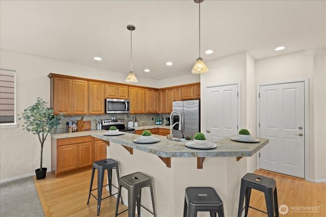 1129 77th Drive SE, Lake Stevens, WA 98258