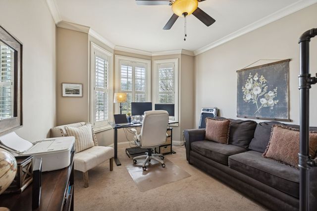 1035 Dorset Dr, Hendersonville, TN 37075