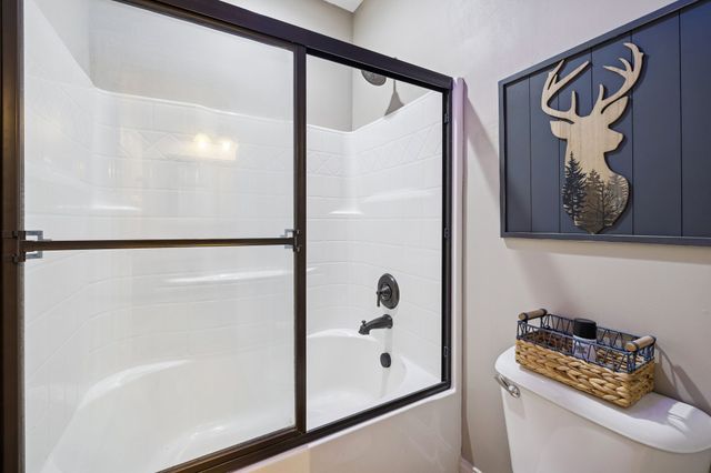 1035 Dorset Dr, Hendersonville, TN 37075