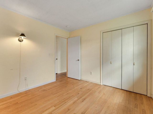 98 Stokes Lane, Shelburne, VT 05482