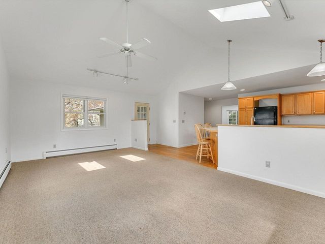 98 Stokes Lane, Shelburne, VT 05482