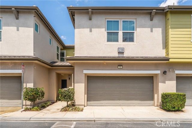 220 W Via Prado 52, Ontario, CA 91762