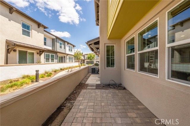 220 W Via Prado 52, Ontario, CA 91762