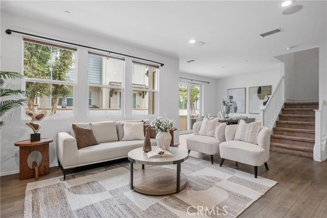 220 W Via Prado 52, Ontario, CA 91762
