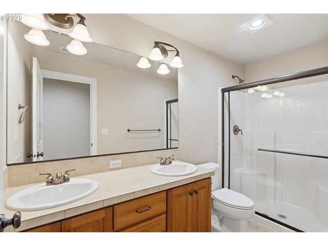 16955 Sw RICHEN PARK Cir, Sherwood, OR 97140