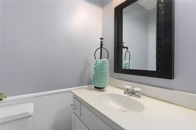 SW Rockwood Street, Blue Springs, MO 61014