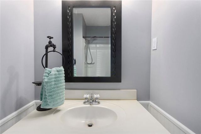 SW Rockwood Street, Blue Springs, MO 61014