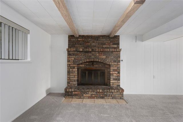 SW Rockwood Street, Blue Springs, MO 61014