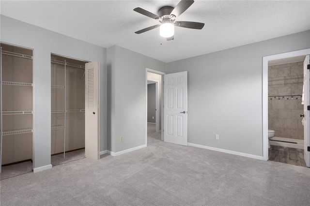 SW Rockwood Street, Blue Springs, MO 61014