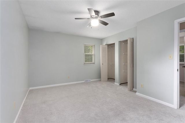 SW Rockwood Street, Blue Springs, MO 61014