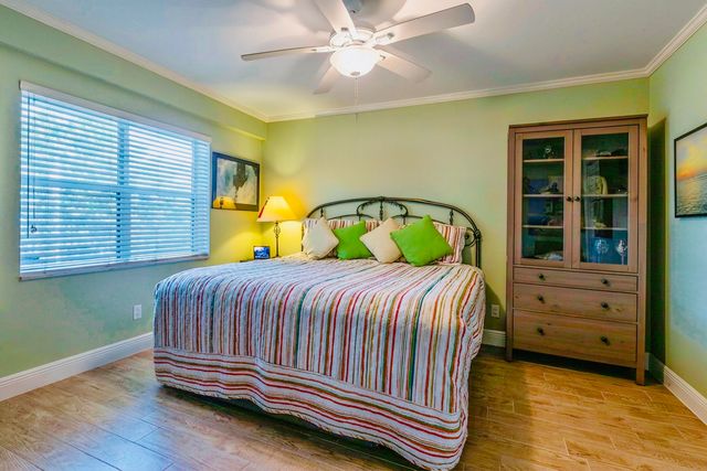 1901 S Roosevelt Blvd Apt 208E, Key West, FL 33040