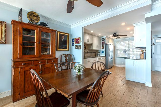 1901 S Roosevelt Blvd Apt 208E, Key West, FL 33040