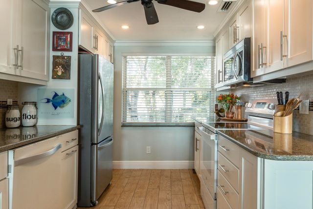 1901 S Roosevelt Blvd Apt 208E, Key West, FL 33040