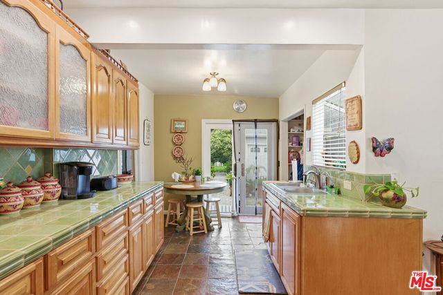 2405 33rd Street, Santa Monica, CA 90405