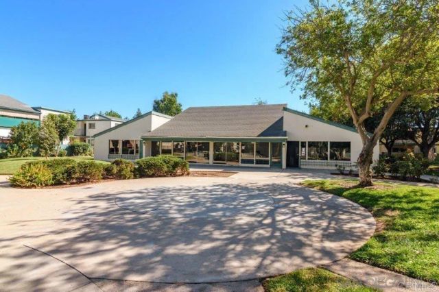 1817 E Grand Avenue 77, Escondido, CA 92027