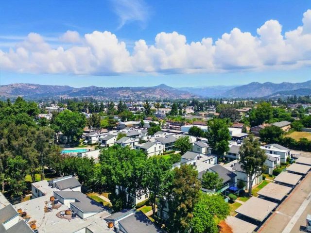1817 E Grand Avenue 77, Escondido, CA 92027