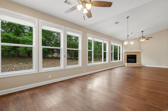 30 Jardin Way, Hot Springs Village, AR 71909