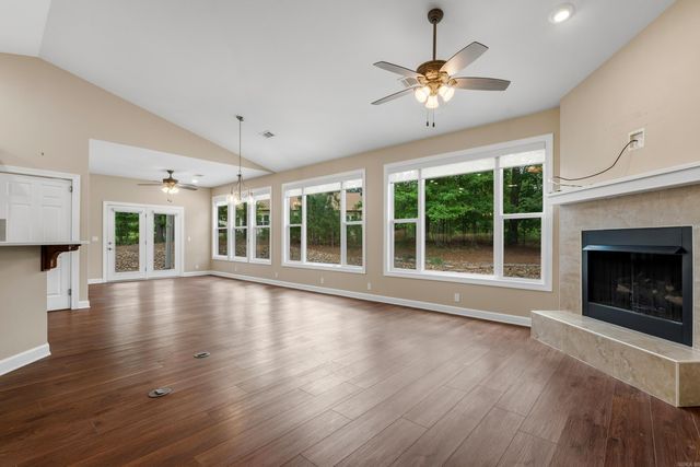 30 Jardin Way, Hot Springs Village, AR 71909