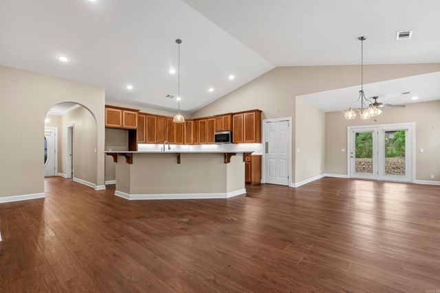 30 Jardin Way, Hot Springs Village, AR 71909