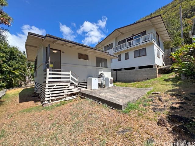 3050 Woolsey Place A, Honolulu, HI 96822