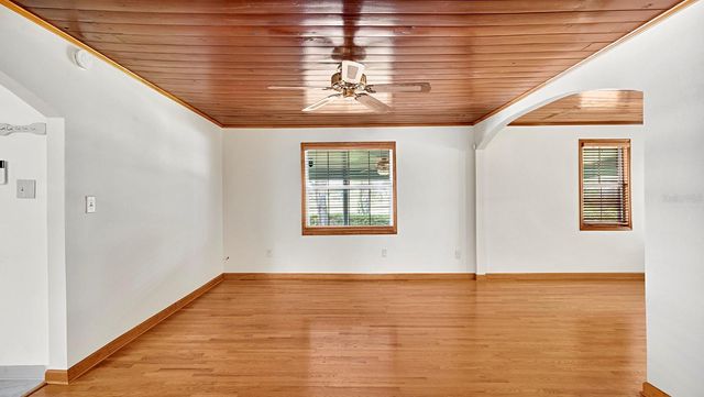 5824 DELTA STREET, Orlando, FL 32807