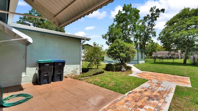 5824 DELTA STREET, Orlando, FL 32807