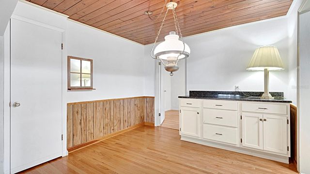 5824 DELTA STREET, Orlando, FL 32807