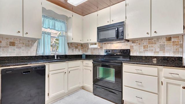 5824 DELTA STREET, Orlando, FL 32807