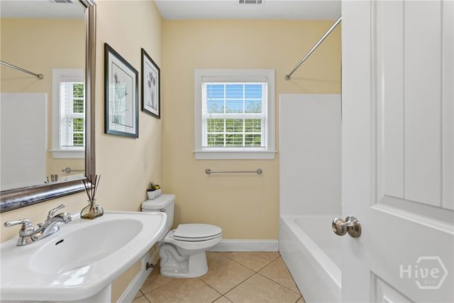 141 Saint Catherine Circle, Richmond Hill, GA 31324