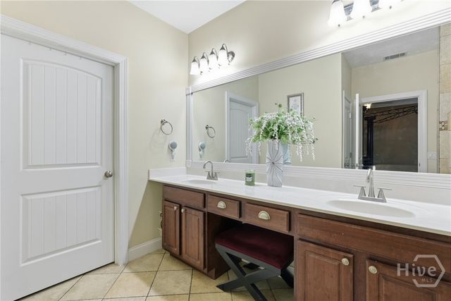 141 Saint Catherine Circle, Richmond Hill, GA 31324
