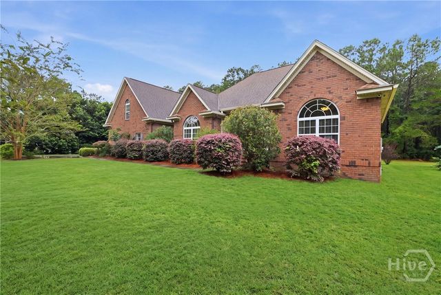 141 Saint Catherine Circle, Richmond Hill, GA 31324