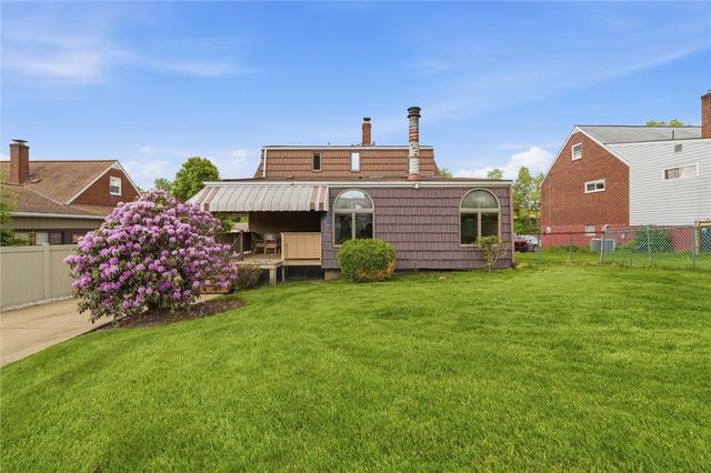 336 Logan Road, Bethel Park, PA 15102
