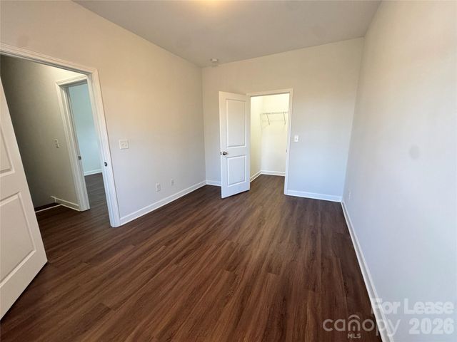 7924 E Lane Drive, Charlotte, NC 28212