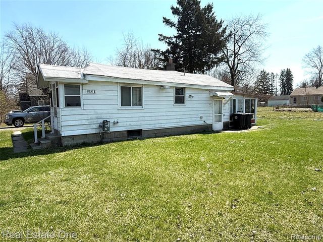 18318 Deering Street, Livonia, MI 48152