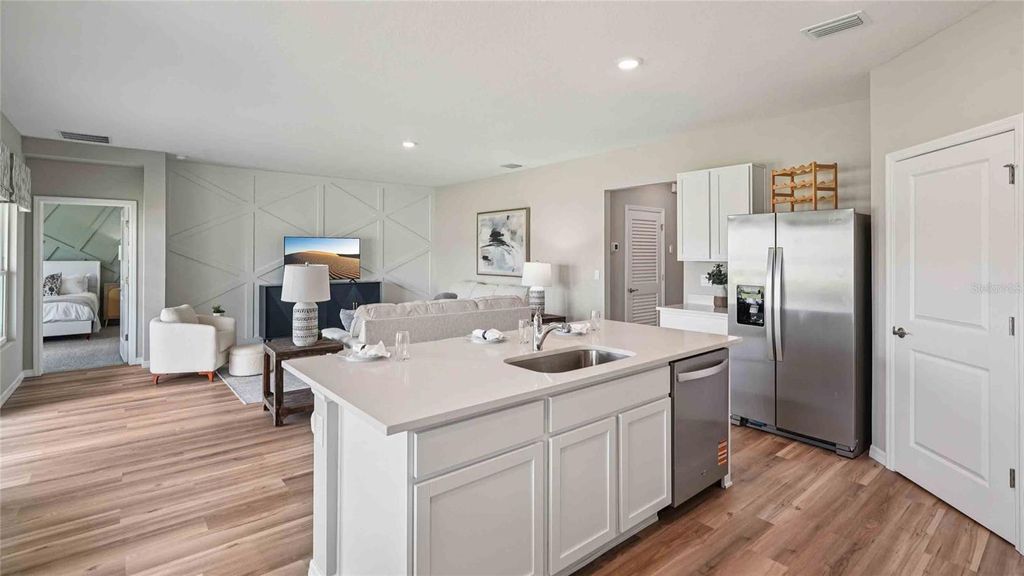 Image 8 of property listing at 17933 NW 172ND AVENUE, Alachua, FL 32615