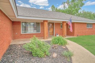305 S Mockingbird Drive, Altus, OK 73521
