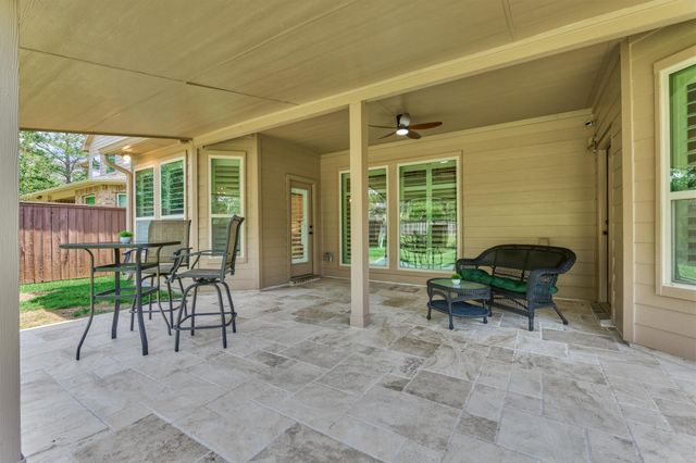 155 W Wading Pond Circle, Tomball, TX 77375