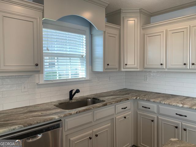 3817 Cutshaw Trail, Hahira, GA 31632