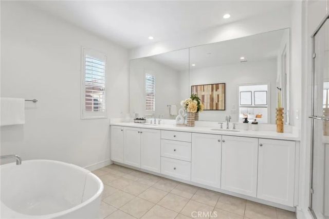 106 Yellow Iris, Irvine, CA 92618