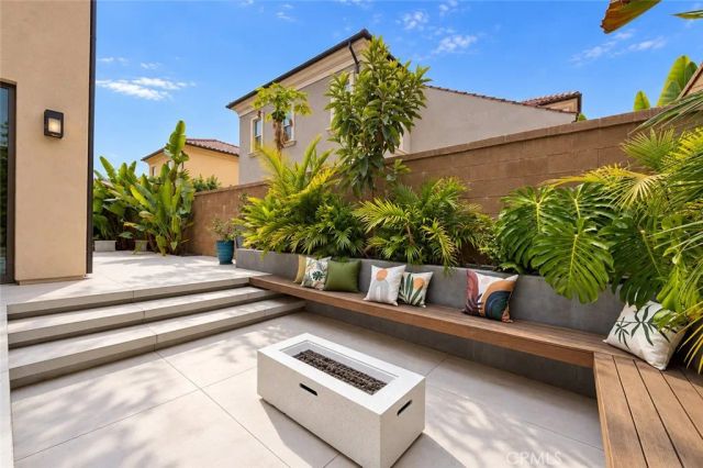 106 Yellow Iris, Irvine, CA 92618