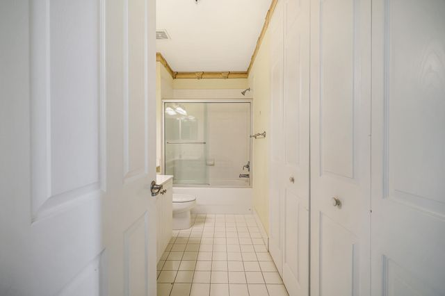 3600 OAKS CLUBHOUSE Drive 505, Pompano Beach, FL 33069