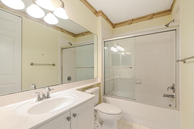 3600 OAKS CLUBHOUSE Drive 505, Pompano Beach, FL 33069