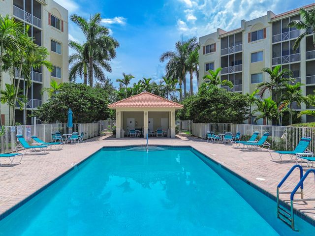 3600 OAKS CLUBHOUSE Drive 505, Pompano Beach, FL 33069