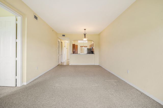 3600 OAKS CLUBHOUSE Drive 505, Pompano Beach, FL 33069