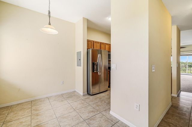 3600 OAKS CLUBHOUSE Drive 505, Pompano Beach, FL 33069