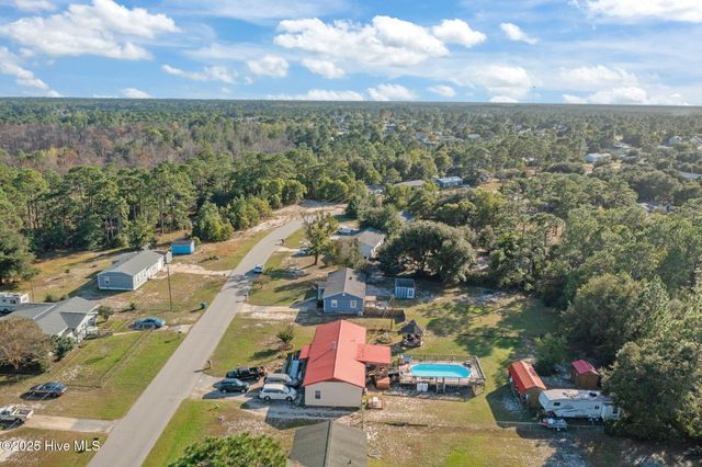 87 Crown Point Road, Hubert, NC 28539