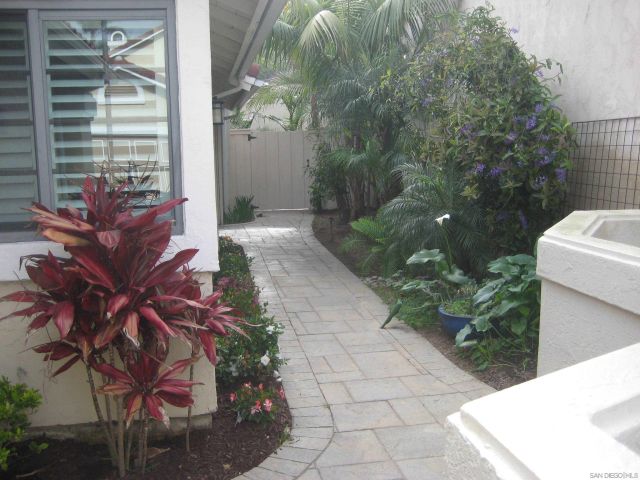 4137 Caminito Davila, San Diego, CA 92122