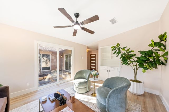 10528 Swallow Lane, Dallas, TX 75218