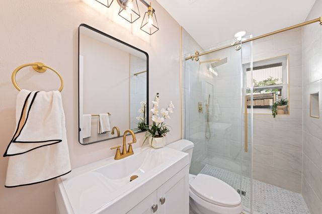 10528 Swallow Lane, Dallas, TX 75218